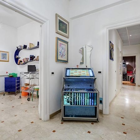 Holiday Jeans Apartment Рим Экстерьер фото