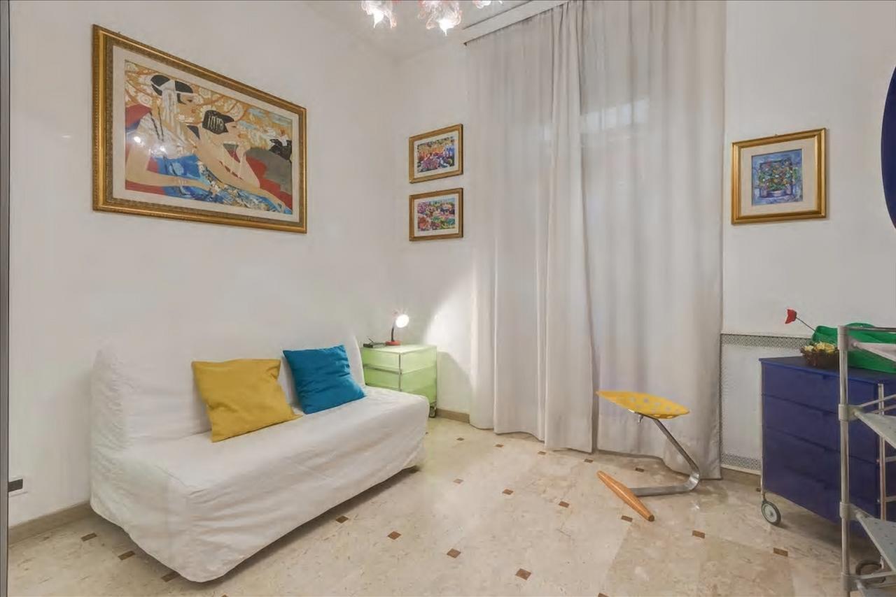 Holiday Jeans Apartment Рим Экстерьер фото